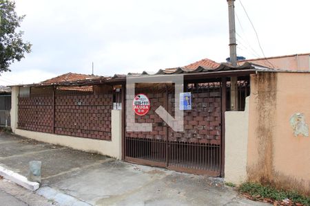 Casa para alugar com 100m², 2 quartos e 1 vagaFachada 