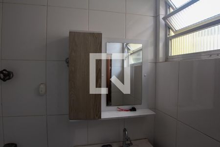 Casa para alugar com 100m², 2 quartos e 1 vaga Casa para alugar com 100m², 2 quartos e 1 vagaBanheiro