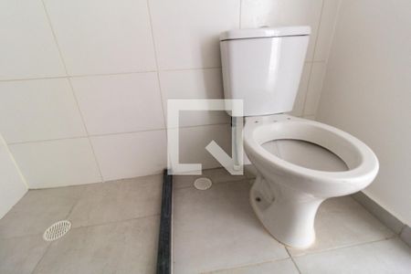 Apartamento à venda com 42m², 2 quartos e sem vaga Apartamento à venda com 42m², 2 quartos e sem vagaBanheiro