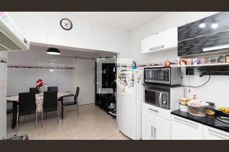 Casa à venda com 454m², 9 quartos e 2 vagasCozinha