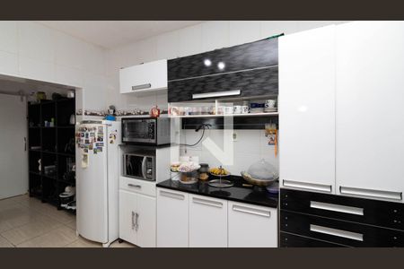 Casa à venda com 454m², 9 quartos e 2 vagasCozinha