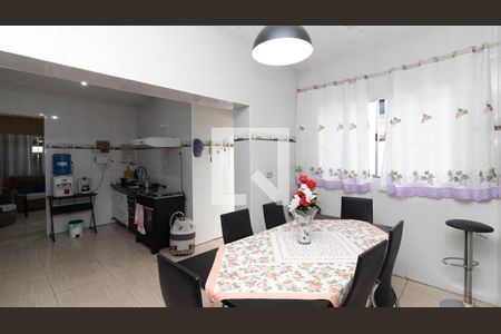 Casa à venda com 454m², 9 quartos e 2 vagasCozinha