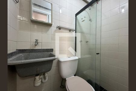 Apartamento à venda com 360m², 3 quartos e 3 vagas Apartamento à venda com 360m², 3 quartos e 3 vagasÁrea de Serviço - Banheiro