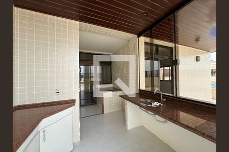 Apartamento à venda com 360m², 3 quartos e 3 vagas Apartamento à venda com 360m², 3 quartos e 3 vagasCozinha (Segundo andar)
