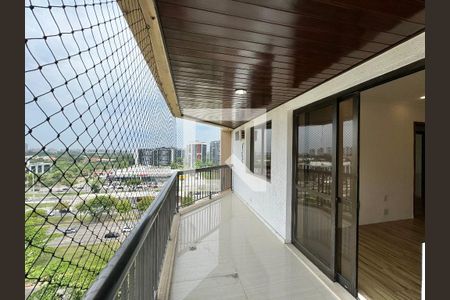 Apartamento à venda com 360m², 3 quartos e 3 vagas Apartamento à venda com 360m², 3 quartos e 3 vagasSuíte 1 - Varanda