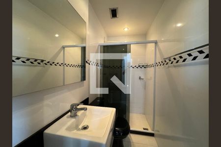 Apartamento à venda com 360m², 3 quartos e 3 vagas Apartamento à venda com 360m², 3 quartos e 3 vagasSuíte 2 - Banheiro