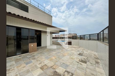 Apartamento à venda com 360m², 3 quartos e 3 vagas Apartamento à venda com 360m², 3 quartos e 3 vagasTerraço