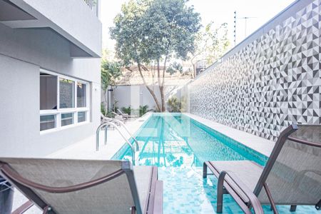 Apartamento à venda com 36m², 2 quartos e sem vaga Apartamento à venda com 36m², 2 quartos e sem vagaÁrea comum - Piscina