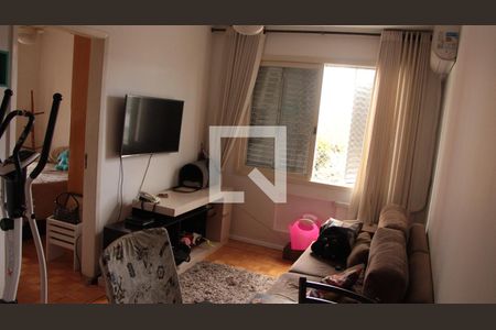 Sala de apartamento para alugar com 1 quarto, 37m² em Floresta, Porto Alegre