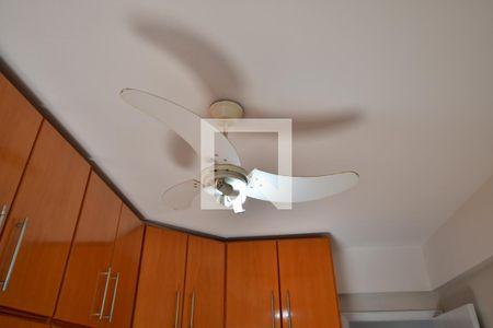 Apartamento à venda com 78m², 2 quartos e 1 vagaQuarto 2 - Detalhe