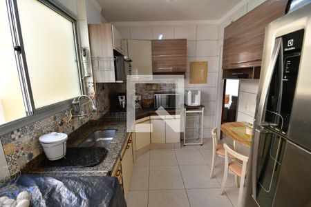 Apartamento à venda com 78m², 2 quartos e 1 vagaCozinha