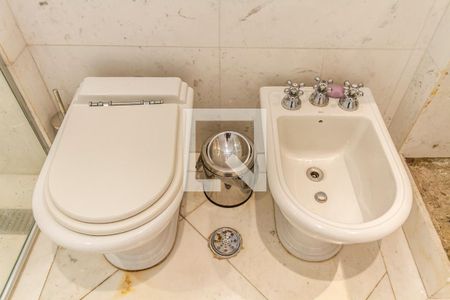 Apartamento à venda com 133m², 2 quartos e 1 vaga Apartamento à venda com 133m², 2 quartos e 1 vagaBanheiro 2 da Suíte 2