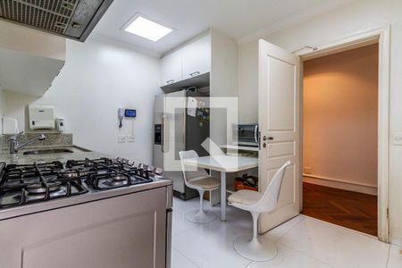 Apartamento à venda com 133m², 2 quartos e 1 vaga Apartamento à venda com 133m², 2 quartos e 1 vagaCozinha