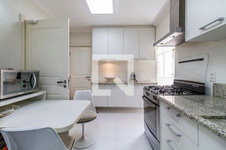 Apartamento à venda com 133m², 2 quartos e 1 vaga Apartamento à venda com 133m², 2 quartos e 1 vagaCozinha