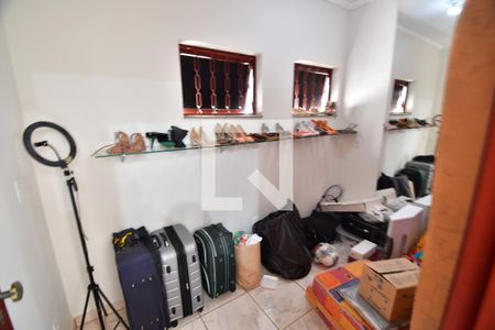 Casa à venda com 287m², 3 quartos e 6 vagasEscritório - Despensa