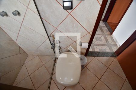 Casa à venda com 287m², 3 quartos e 6 vagasBanheiro 2