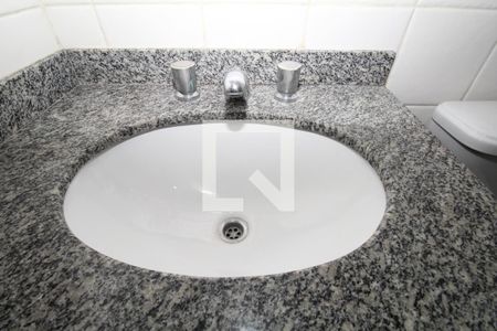 Apartamento para alugar com 75m², 3 quartos e 2 vagasBanheiro Social