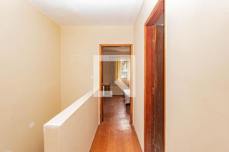 Casa à venda com 200m², 3 quartos e 2 vagasCorredor