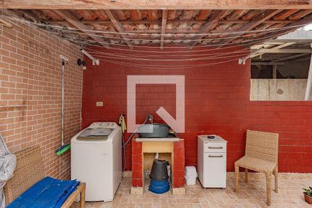 Casa à venda com 200m², 3 quartos e 2 vagasÁrea de Serviço 2