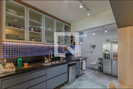 Apartamento para alugar com 135m², 3 quartos e 2 vagasCozinha