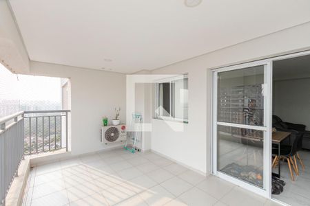 Apartamento para alugar com 92m², 3 quartos e 1 vaga Apartamento para alugar com 92m², 3 quartos e 1 vagaVaranda