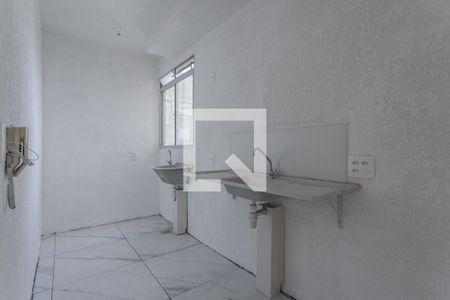 Apartamento à venda com 39m², 2 quartos e 1 vaga Apartamento à venda com 39m², 2 quartos e 1 vagaCozinha e Área de Serviço