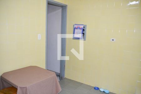Casa à venda com 120m², 2 quartos e 2 vagasCozinha