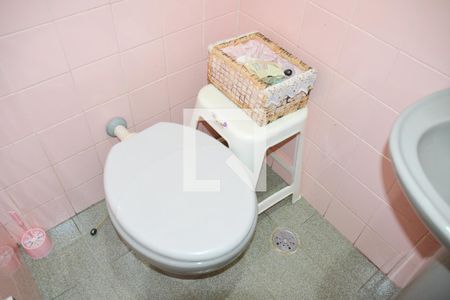 Casa à venda com 120m², 2 quartos e 2 vagasBanheiro 2