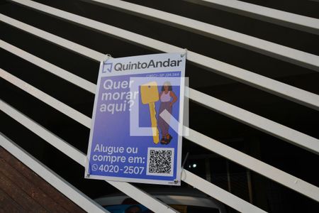 Casa à venda com 120m², 2 quartos e 2 vagasFachada