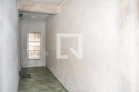 Casa à venda com 120m², 2 quartos e 2 vagasCorredor