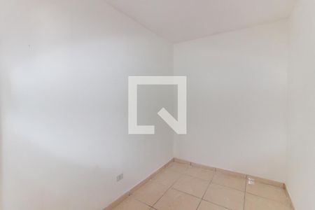 Quarto 2 de casa para alugar com 2 quartos, 55m² em Vila Brasil, São Paulo