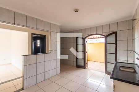 Casa para alugar com 55m², 2 quartos e 1 vaga Casa para alugar com 55m², 2 quartos e 1 vagaCozinha