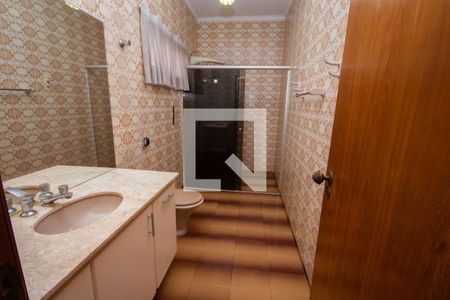 Casa para alugar com 398m², 5 quartos e 4 vagasBanheiro Social 1