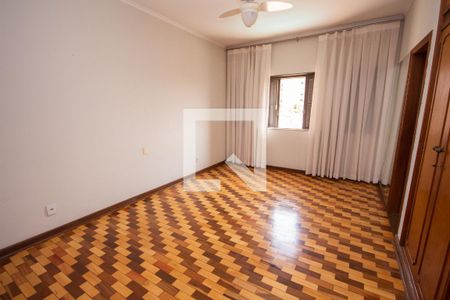 Casa para alugar com 398m², 5 quartos e 4 vagasSuíte 1