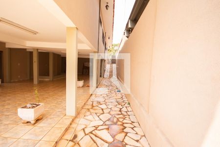 Casa para alugar com 398m², 5 quartos e 4 vagasQuintal