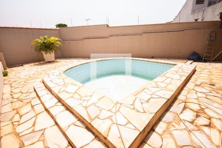 Casa para alugar com 398m², 5 quartos e 4 vagasÁrea comum - Piscina