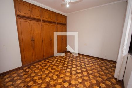 Casa para alugar com 398m², 5 quartos e 4 vagasSuíte 2