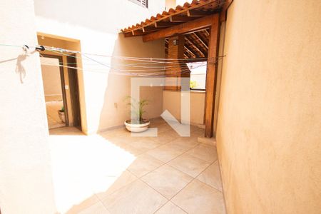 Casa para alugar com 398m², 5 quartos e 4 vagasQuintal