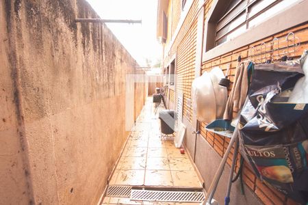 Casa para alugar com 450m², 5 quartos e sem vagaCorredor lateral externo