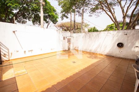 Casa para alugar com 450m², 5 quartos e sem vagaQuintal