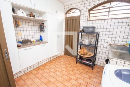 Casa para alugar com 450m², 5 quartos e sem vagaÁrea de Serviço