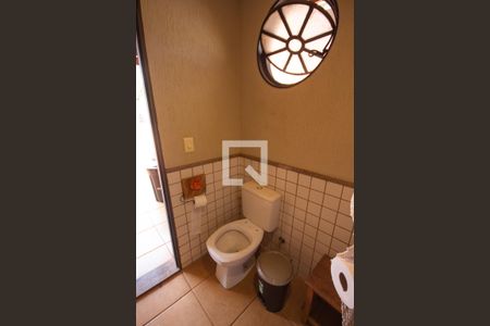 Casa para alugar com 450m², 5 quartos e sem vagaChurrasqueira - banheiro