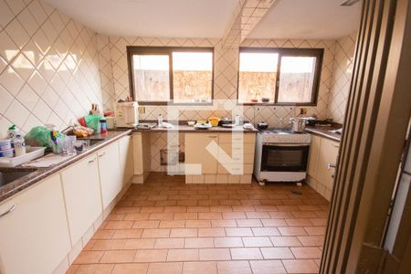 Casa para alugar com 450m², 5 quartos e sem vagaCozinha do Salão de Festas