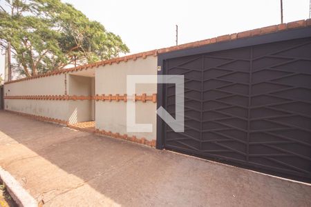 Casa para alugar com 450m², 5 quartos e sem vagaFachada