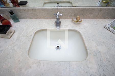 Casa para alugar com 450m², 5 quartos e sem vagaBanheiro da Suíte 2