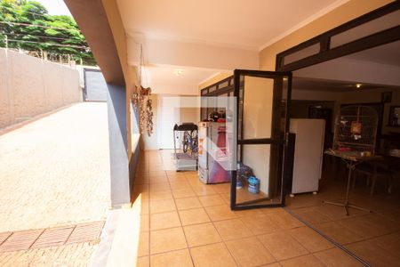 Casa para alugar com 450m², 5 quartos e sem vagaQuintal