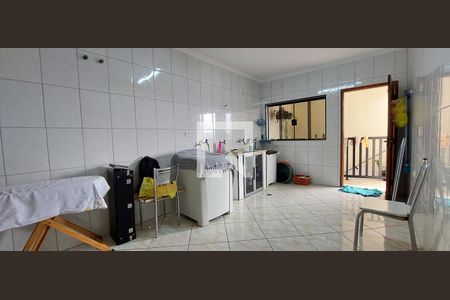 Casa à venda com 311m², 3 quartos e 2 vagas Casa à venda com 311m², 3 quartos e 2 vagasÁrea de Serviço