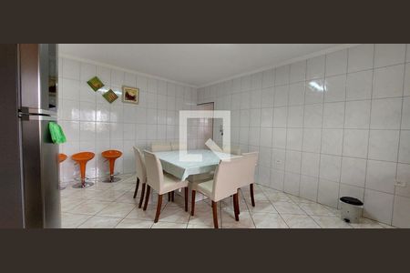 Casa à venda com 311m², 3 quartos e 2 vagas Casa à venda com 311m², 3 quartos e 2 vagasCozinha