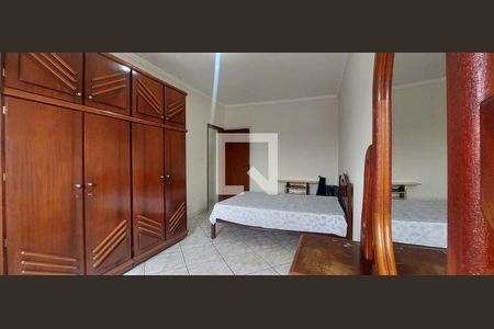 Casa à venda com 311m², 3 quartos e 2 vagas Casa à venda com 311m², 3 quartos e 2 vagasQuarto 3