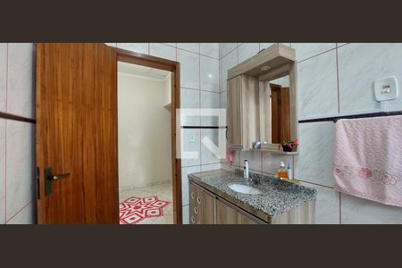 Casa à venda com 311m², 3 quartos e 2 vagas Casa à venda com 311m², 3 quartos e 2 vagasBanheiro 1